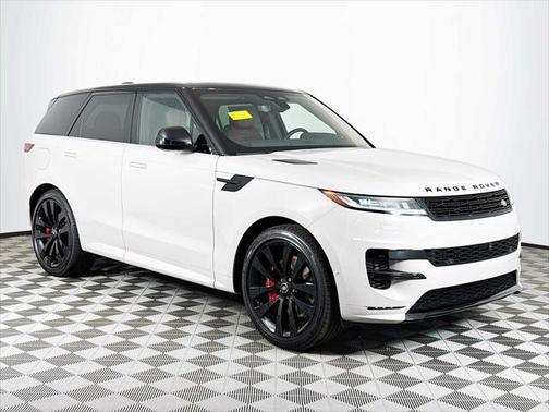 2025 Land Rover Range Rover Sport SE