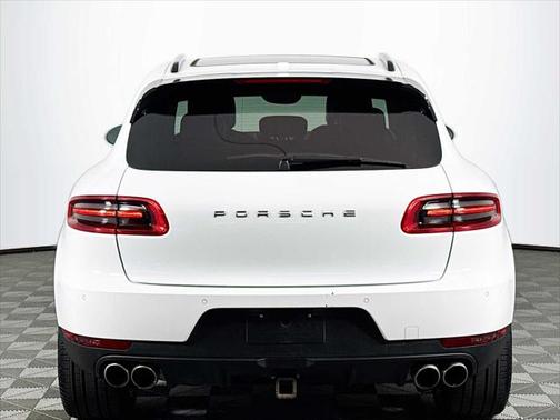 2018 Porsche Macan Base