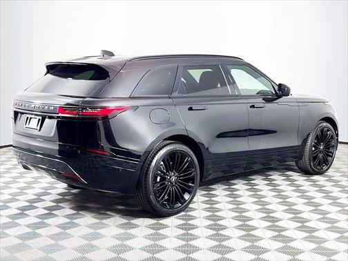 2026 Land Rover Range Rover Velar P250 SE R-Dynamic