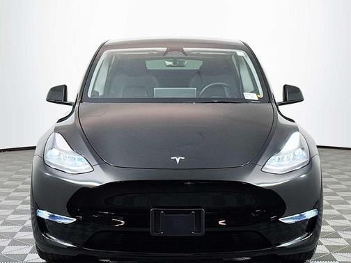2024 Tesla Model Y Long Range Dual Motor All-Wheel Drive
