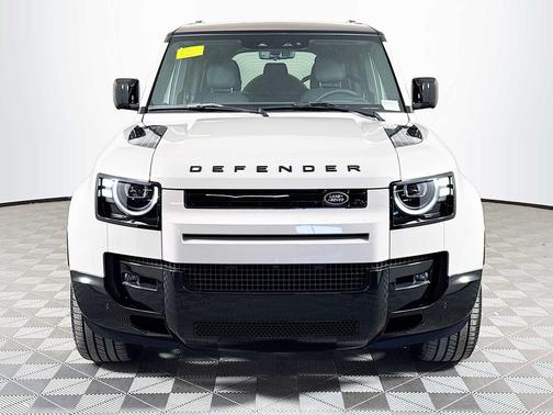 2026 Land Rover Defender P400 X-Dynamic SE