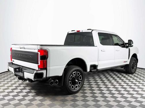 2025 Ford F-350 Platinum