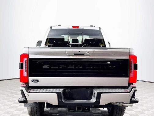2025 Ford F-350 Platinum