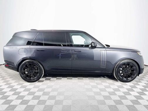 2026 Land Rover Range Rover P530 SE 7 Seat