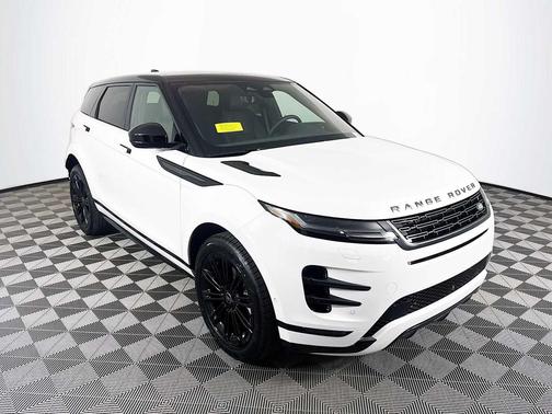 2026 Land Rover Range Rover Evoque Dynamic SE