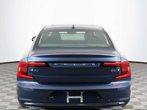 2022 Volvo S90 B6 Inscription