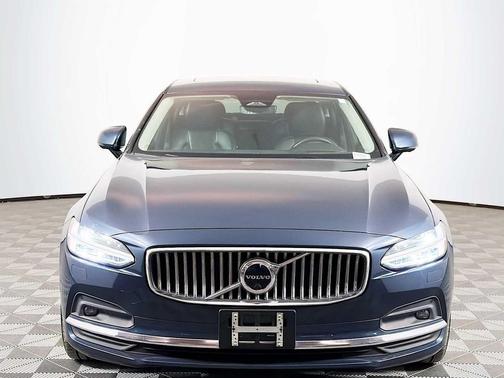 2022 Volvo S90 B6 Inscription