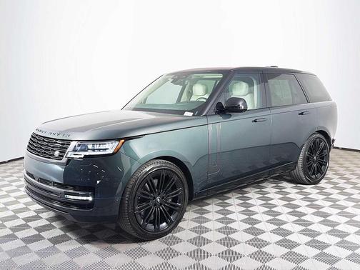 Belgravia Green Metallic 2024 Land Rover Range Rover P530 SE