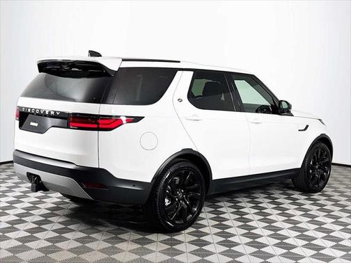 2025 Land Rover Discovery P300 S