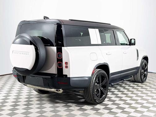 2026 Land Rover Defender P300 S