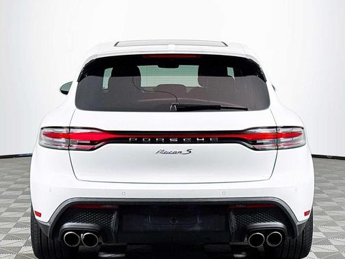 2023 Porsche Macan S