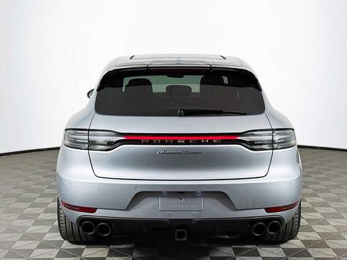 2021 Porsche Macan Turbo