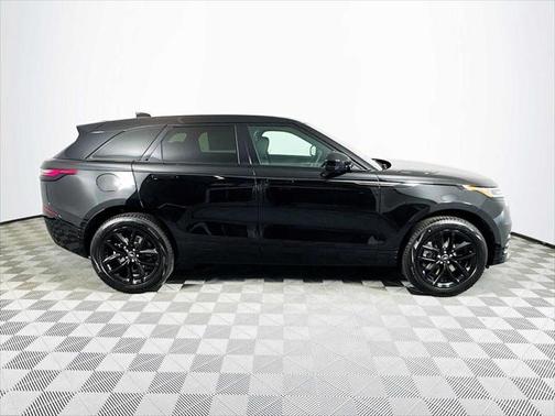 2026 Land Rover Range Rover Velar P250 SE R-Dynamic
