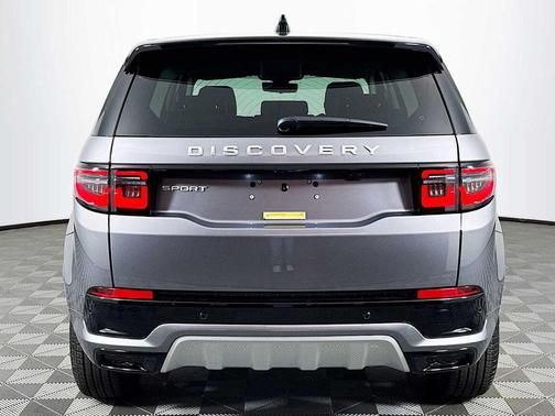 2025 Land Rover Discovery Sport S