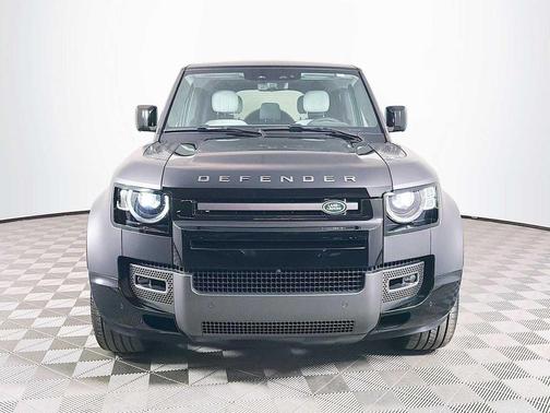 Carpathian Gray Premium 2025 Land Rover Defender 110 V8