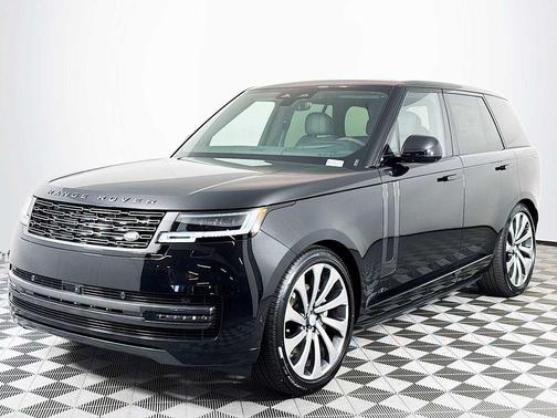 2025 Land Rover Range Rover P400 SE