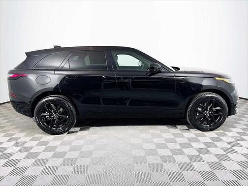 2026 Land Rover Range Rover Velar P250 SE R-Dynamic