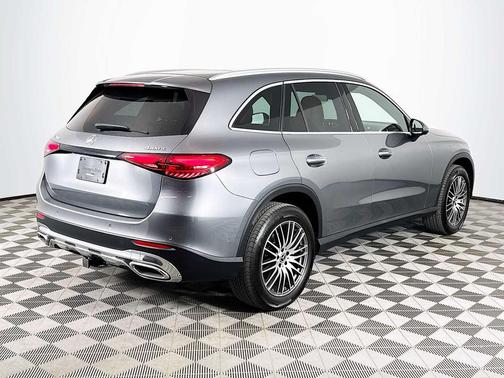 Selenite Gray 2023 Mercedes-Benz GLC 300 4MATIC