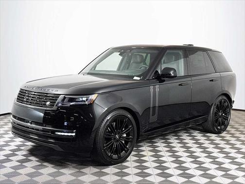 2025 Land Rover Range Rover P530 SE