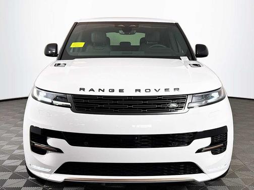 2025 Land Rover Range Rover Sport SE