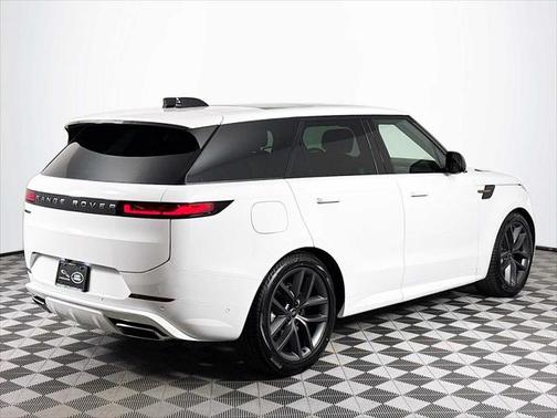 2025 Land Rover Range Rover Sport SE