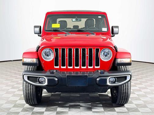 2021 Jeep Gladiator Overland