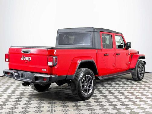 2021 Jeep Gladiator Overland