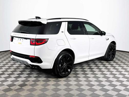 2025 Land Rover Discovery Sport S