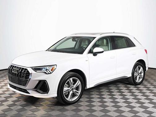 2024 Audi Q3 45 S line Premium Plus
