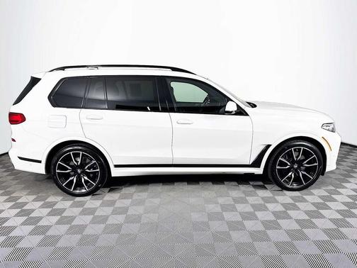 2019 BMW X7 xDrive50i