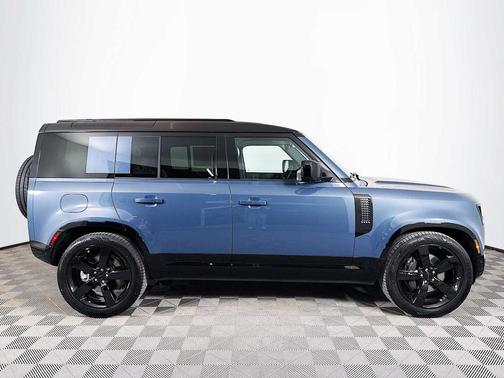 2026 Land Rover Defender P400 X-Dynamic SE