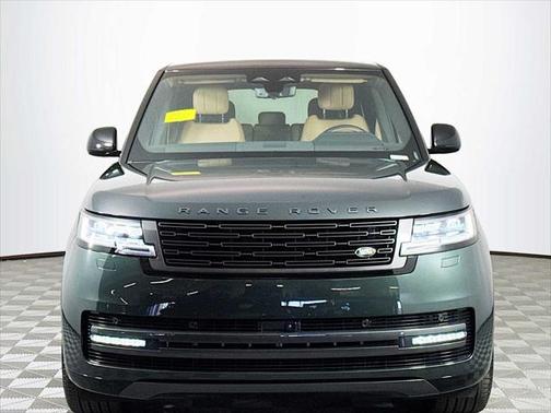 2025 Land Rover Range Rover P530 SE 7 Seat
