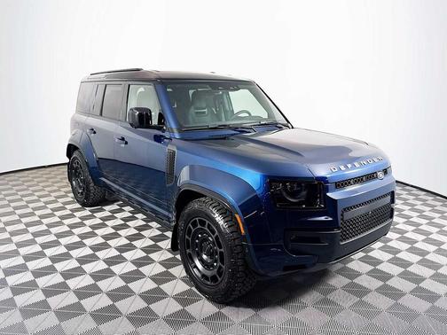 2026 Land Rover Defender OCTA