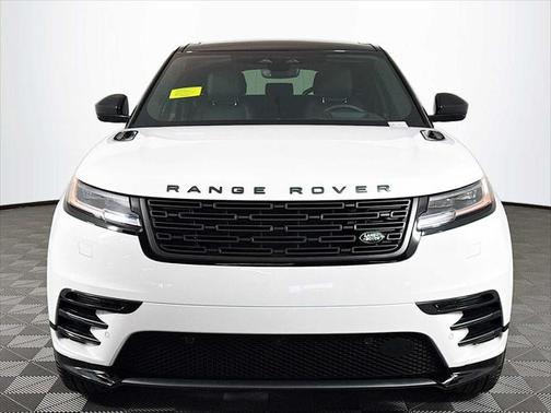 2026 Land Rover Range Rover Velar P250 SE R-Dynamic