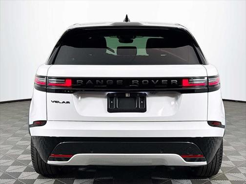2026 Land Rover Range Rover Velar P250 SE R-Dynamic