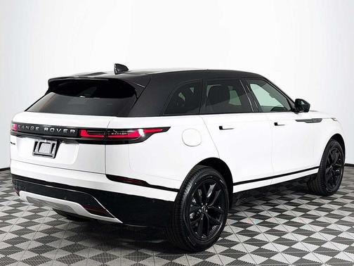 2026 Land Rover Range Rover Velar P250 SE R-Dynamic