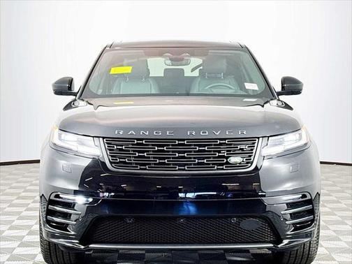2026 Land Rover Range Rover Velar P250 SE R-Dynamic