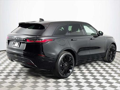 2026 Land Rover Range Rover Velar P250 SE R-Dynamic