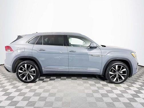 2024 Volkswagen Atlas Cross Sport 2.0T SEL Premium