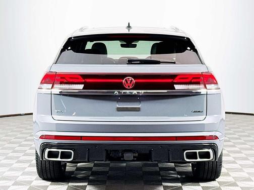 2024 Volkswagen Atlas Cross Sport 2.0T SEL Premium