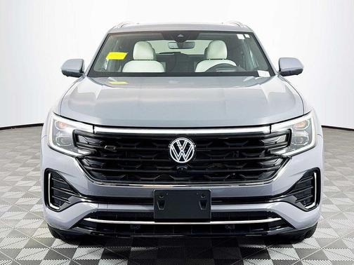 2024 Volkswagen Atlas Cross Sport 2.0T SEL Premium