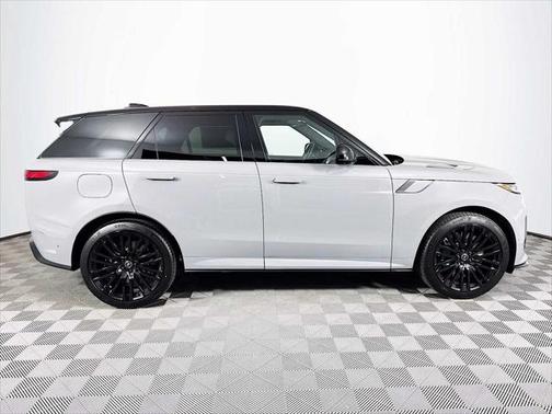 2025 Land Rover Range Rover Sport P635 SV Edition Two