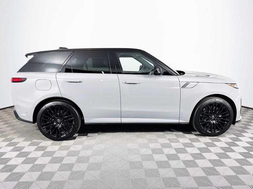 2025 Land Rover Range Rover Sport P635 SV Edition Two