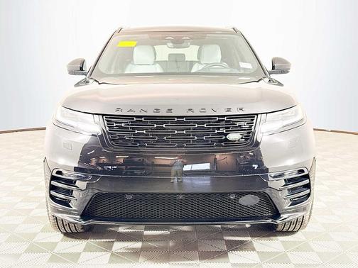 2026 Land Rover Range Rover Velar P250 SE R-Dynamic