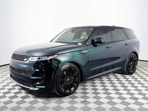 Greeb 2025 Land Rover Range Rover Sport SE