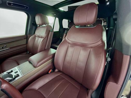 2023 Land Rover Range Rover P530 SE