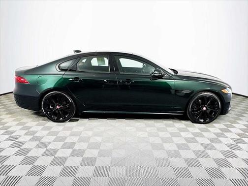 2022 Jaguar XF R-Dynamic SE P300 AWD Automatic