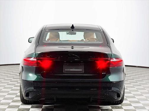 2022 Jaguar XF R-Dynamic SE P300 AWD Automatic