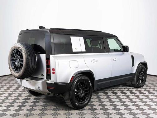 2022 Land Rover Defender 110 S