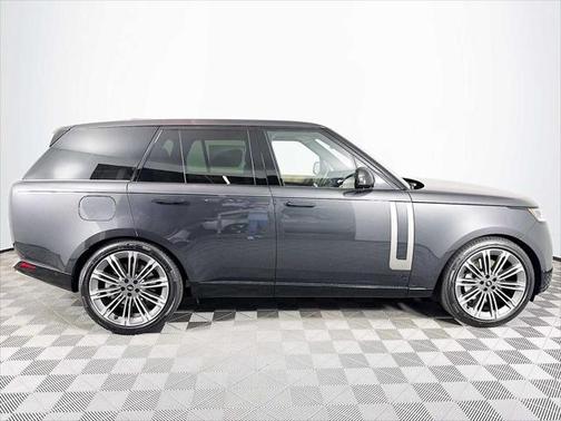 2025 Land Rover Range Rover P530 SE